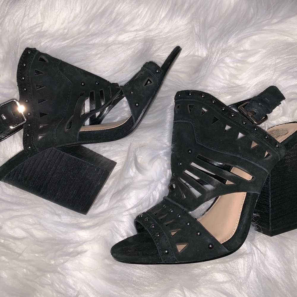 Vince Camuto  Reston Black studded Wedge size 6 - Picture 3 of 8